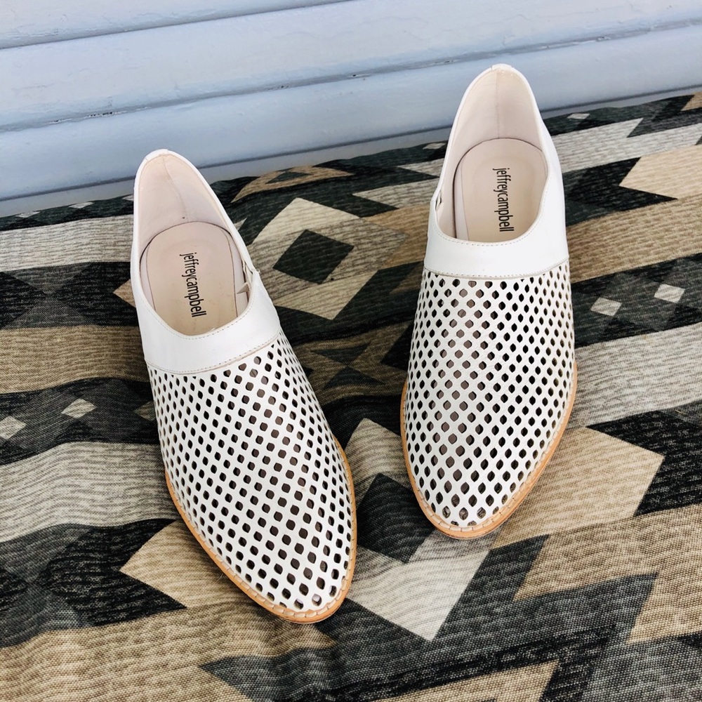 White booties - Picture 3 of 5